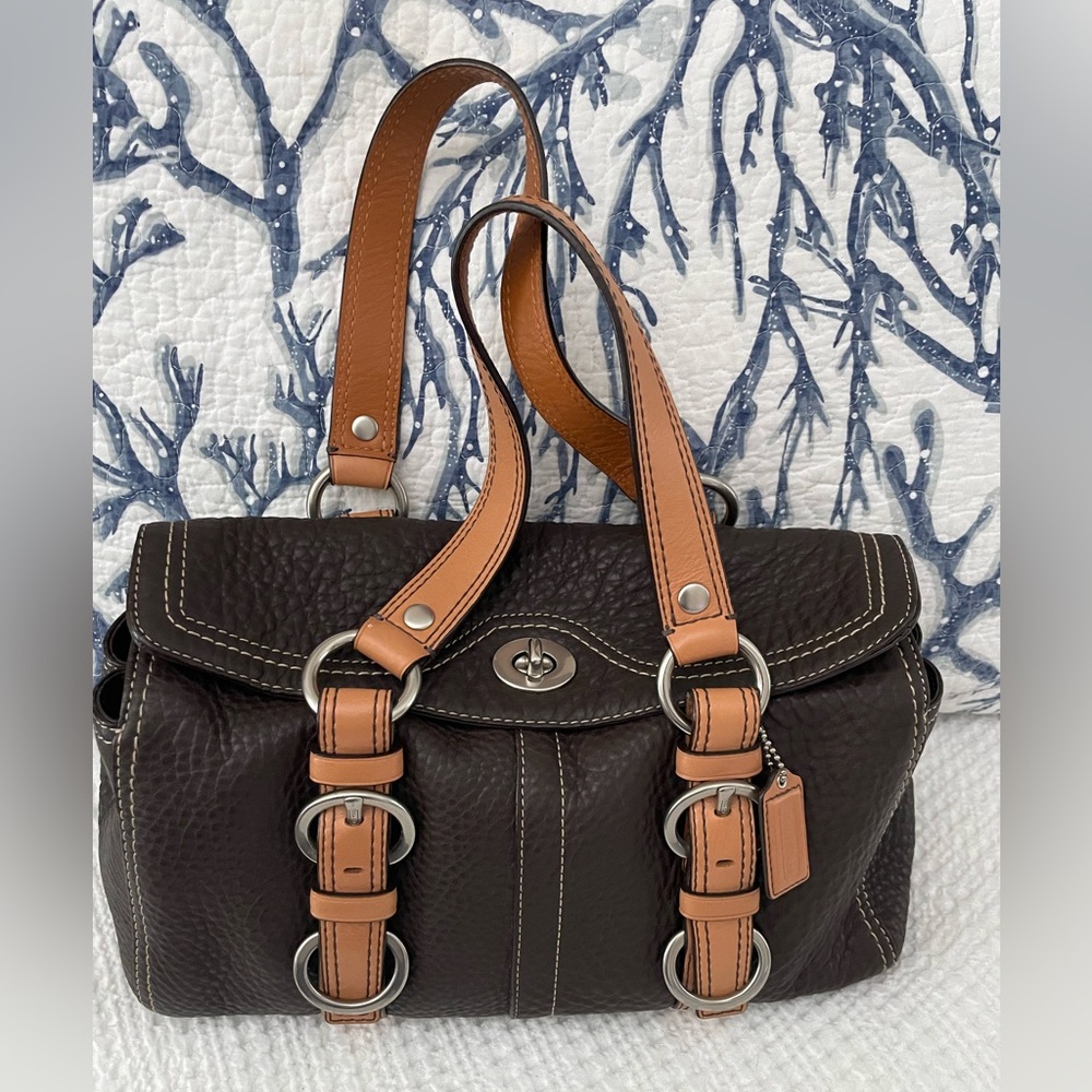 Coach Chelsea Turn lock Satchel
